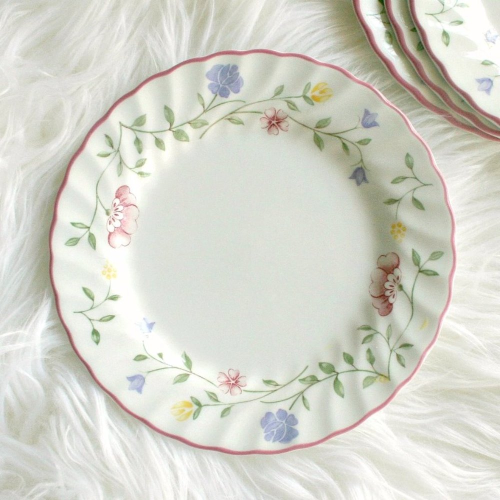 4 vintage plates  floral spray by Johnson Brothers